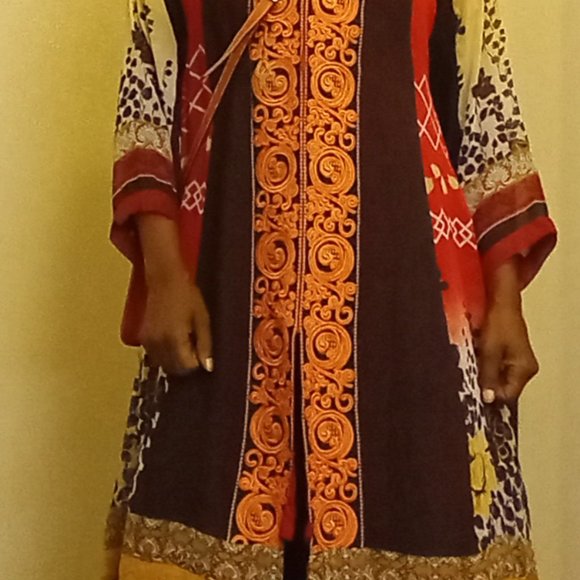 Embroidered Asian Style tunic top - Picture 6 of 8